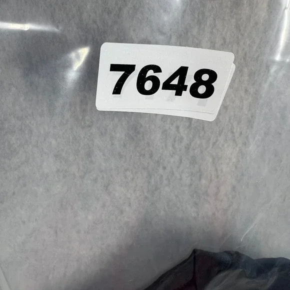 Free People FP Movement Crop Top Womens XS Black Graphic Activewear EUC - Picture 8 of 8